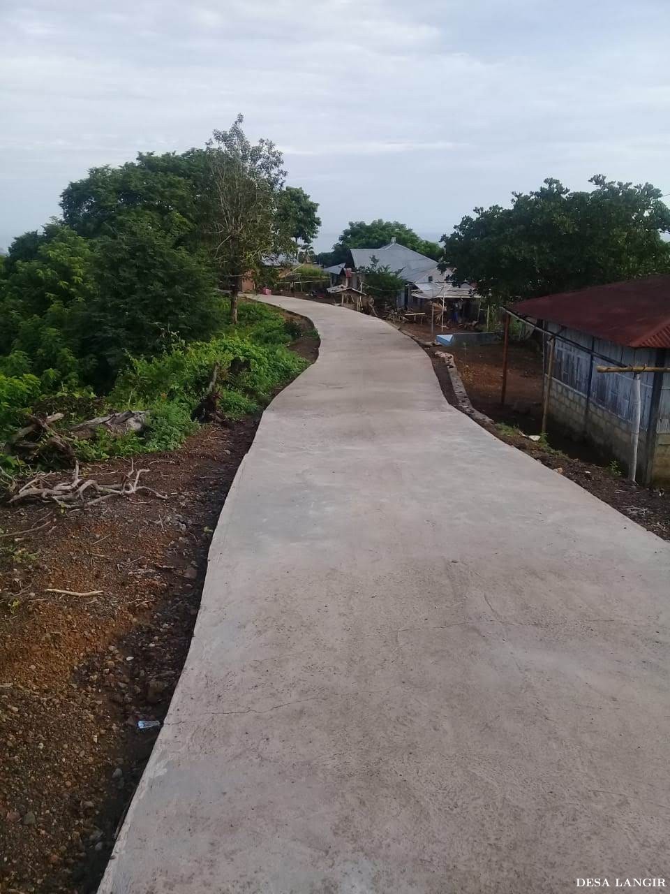 RABAT JALAN DUSUN HABI BUANG